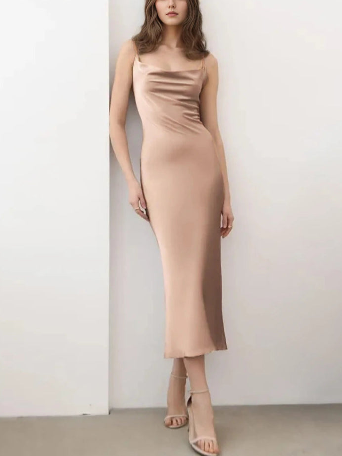 Velourah Elegant Black Satin Backless Midi Dress